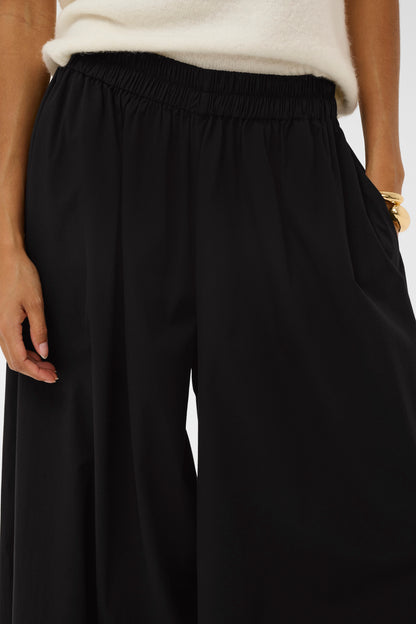 SLNoelle Pant
