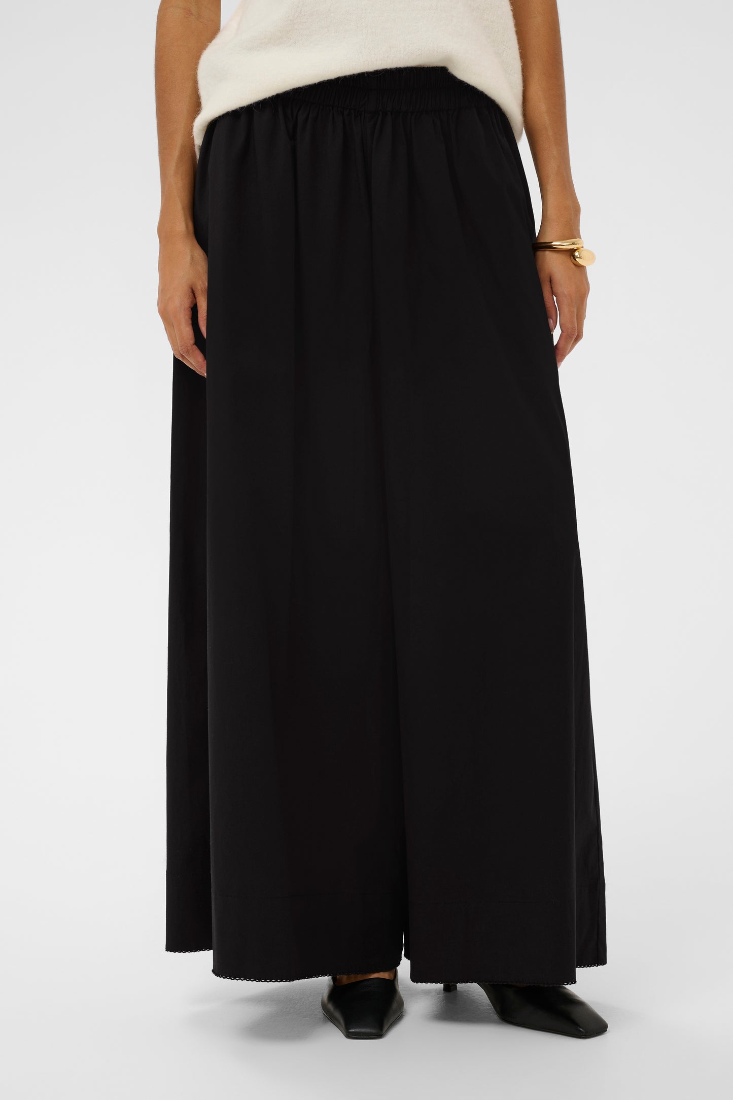 SLNoelle Pant