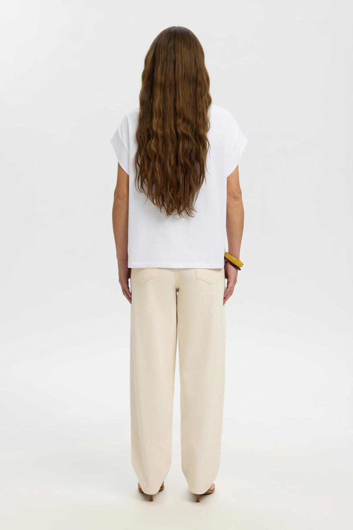 SLFMILA GATHERED SS TEE